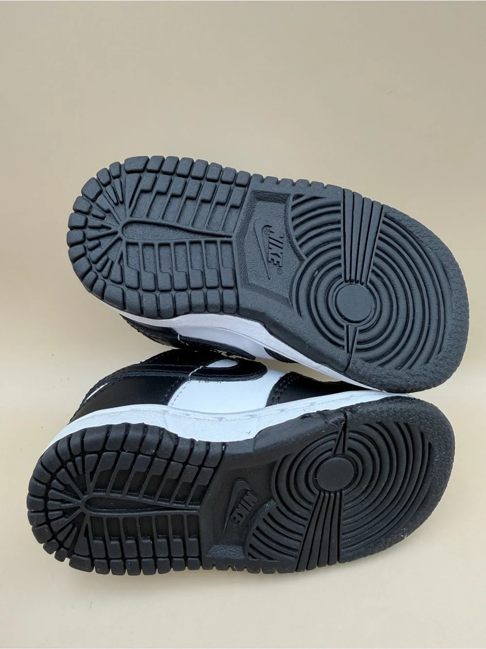 Nike Dunk Low Panda Kids Shoes Black White Size 5C CW1589-100